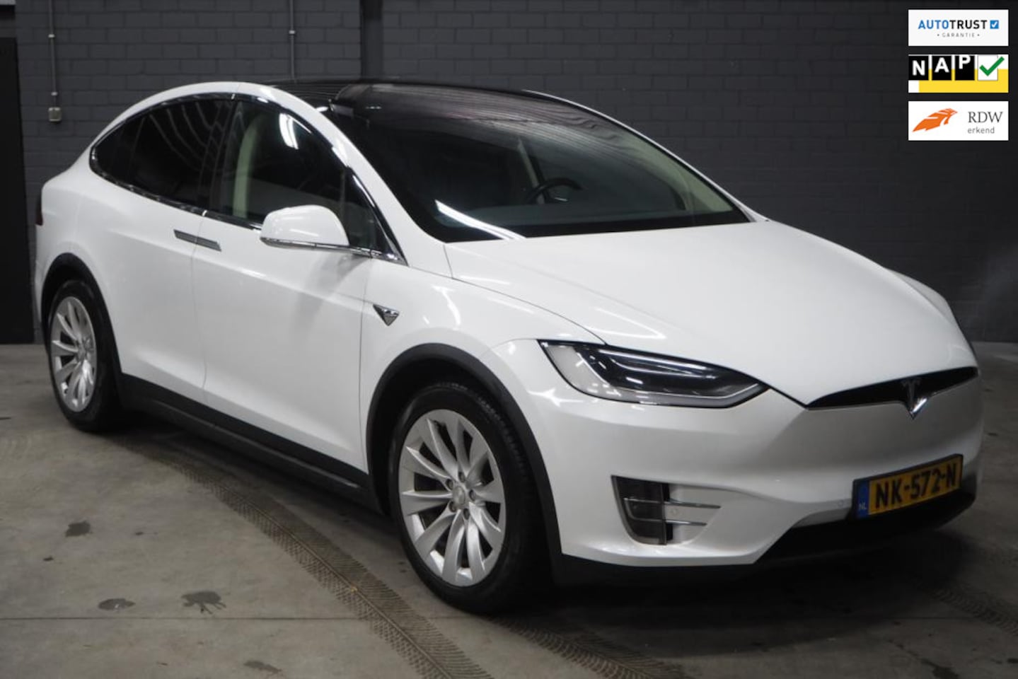 Tesla Model X - 90D Free Supercharging - AutoWereld.nl