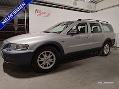 Volvo XC70 - 2.5 T 210pk Geartr.154kw Comf.Line Trekhaak / Youngtimer APK t/m dec.2025