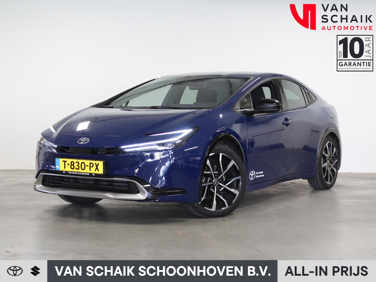 Toyota Prius - 2.0 Plug-in Hybrid Executive | Stuur- & stoelverwarming | Verwarmbare voorruit | Rondomzic - AutoWereld.nl