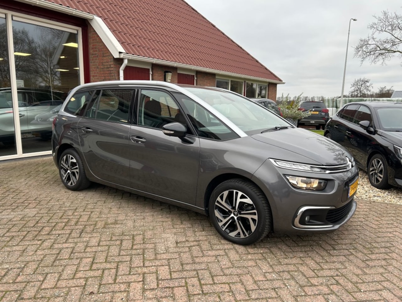 Citroën Grand C4 SpaceTourer - 1.2 PURETECH BUSINESS AUTOMAAT 7 PERSOONS UITVOERING TREKHAAK 38 - AutoWereld.nl