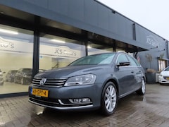 Volkswagen Passat - 1.4 TSI Highline DSG Ecc Leder Navi 2011