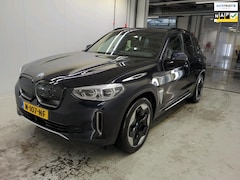 BMW iX3 - High Executive 80 kWh ORG.NED / PANORAMADAK / NAP / 360CAMERA / HARMAN-KARDON / EL.TREKHAA