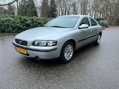 Volvo S60 - 2.4 Edition Volvo S60 2.4 170PK Automaat 182475km Clima PDC Trekhaak TOP