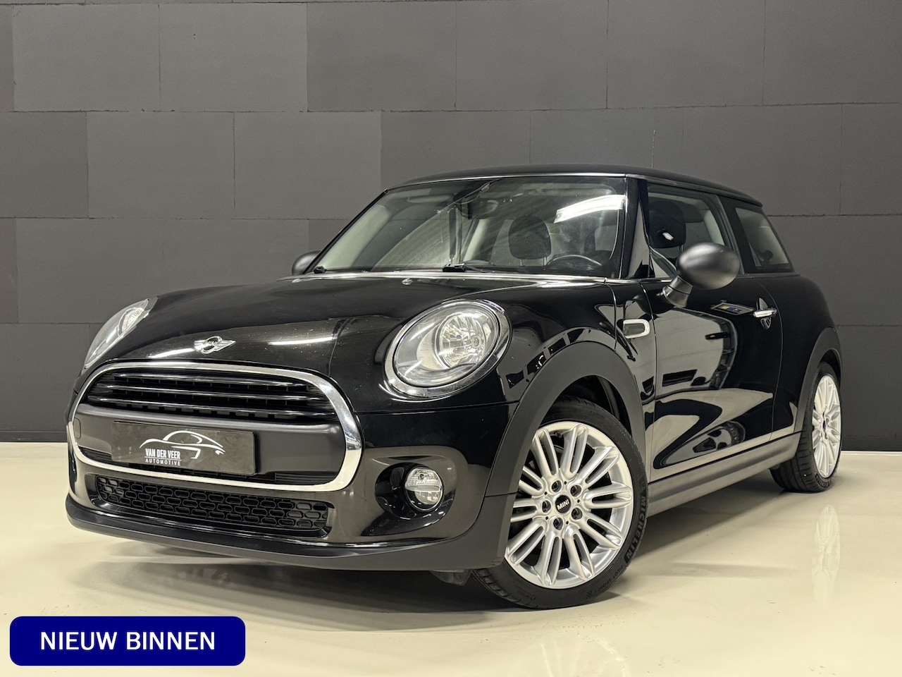 MINI One - Mini 1.2 | Stoelverwarming | Climate | Cruise | PDC | 17'' LMV - AutoWereld.nl