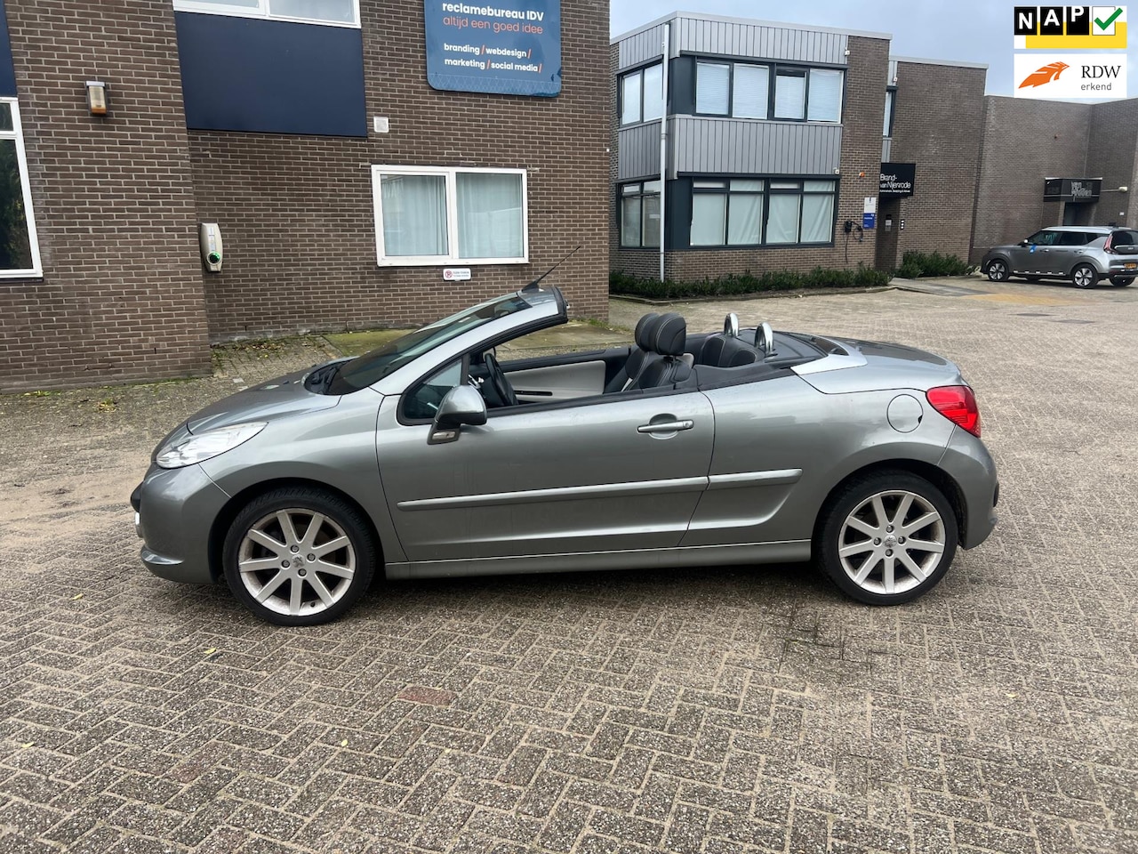 Peugeot 207 CC - 1.6 VTi Roland Garros((( cabrio ))) weinig km. - AutoWereld.nl