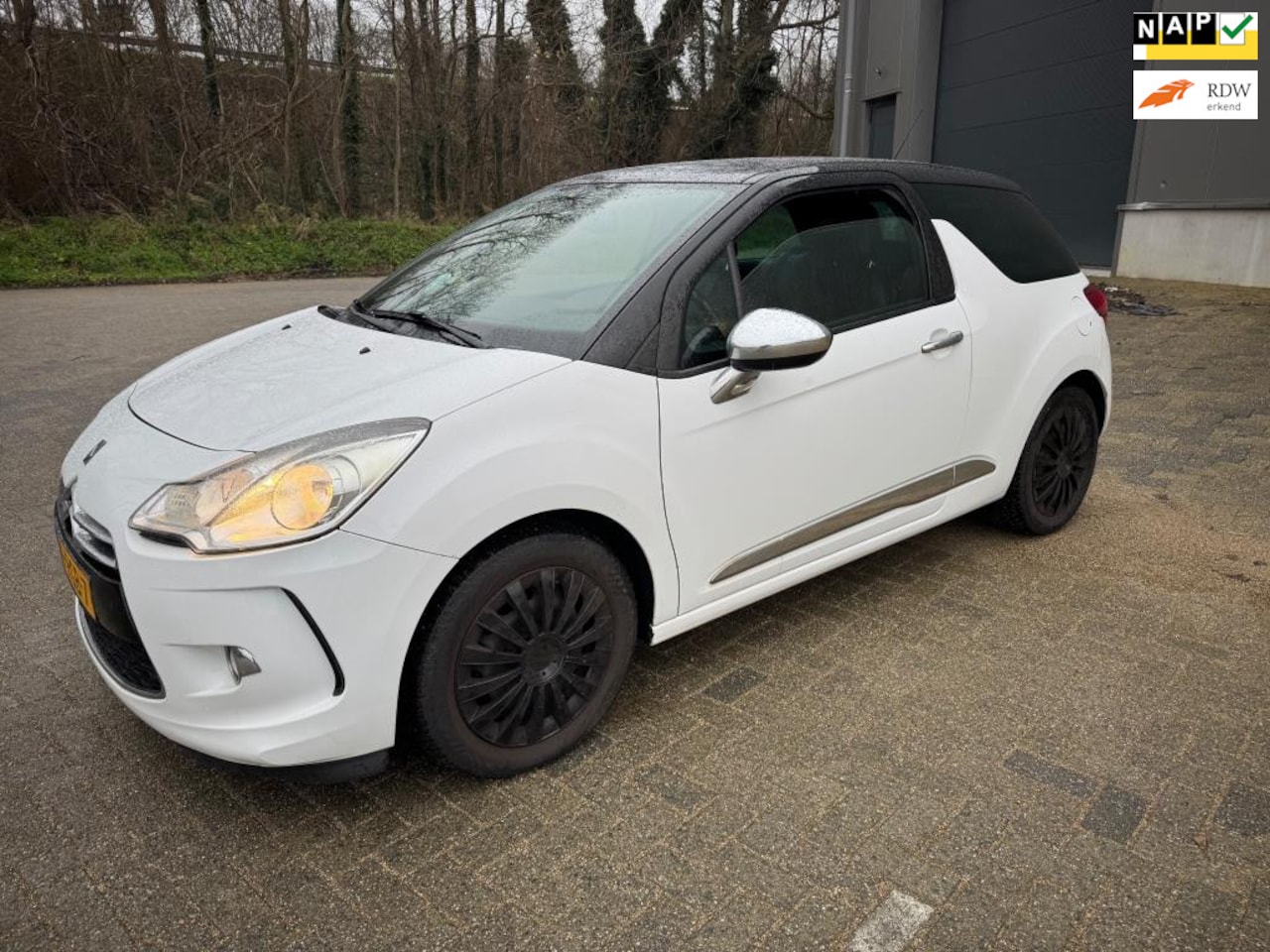 Citroën DS3 - 1.6 e-HDi So Chic HiFi System - AutoWereld.nl