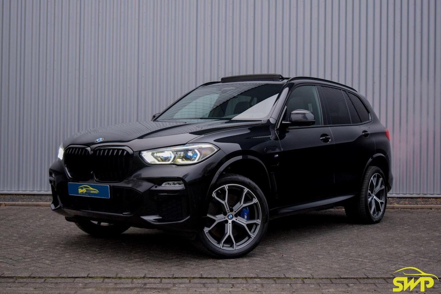 BMW X5 - xDrive45e | M-Sport | Pano | ACC | 360' | Keyless | 21 inch - AutoWereld.nl