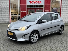 Toyota Yaris - 1.5 Full Hybrid Dynamic NAVI CRUISE PARKSENSOREN KEYLESS PARKCAMERA NL-AUTO