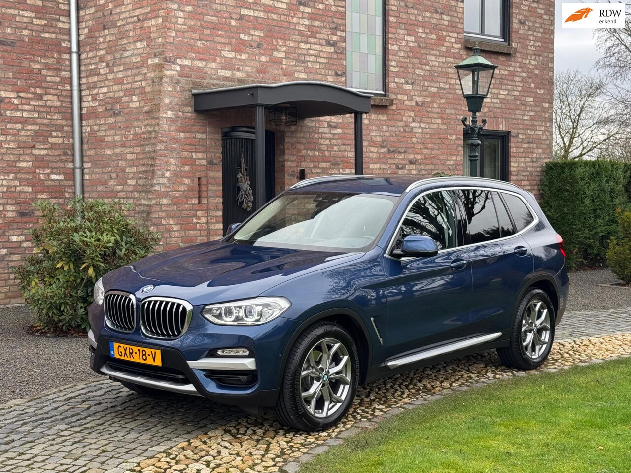 BMW X3 - X-Drive 2.0i Aut High Executive X-Line - AutoWereld.nl