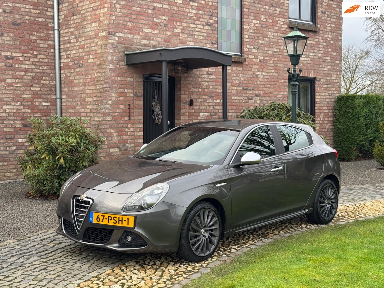 Alfa Romeo Giulietta - 1.4 T Distinctive 170pk Leer Xenon - AutoWereld.nl