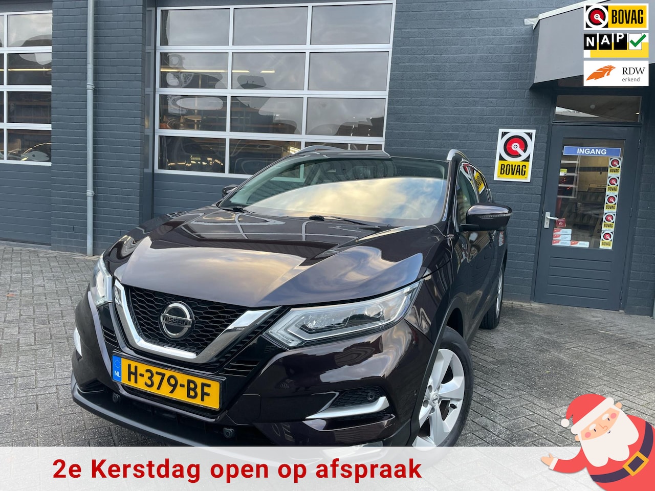 Nissan Qashqai - 1.3 DIG-T Business Edition Pano, Navi, Trekhaak, Camera - AutoWereld.nl