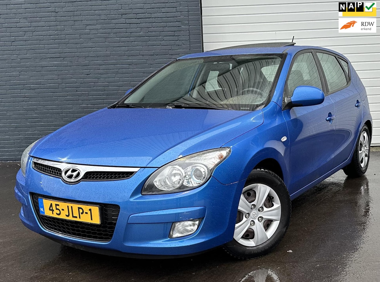 Hyundai i30 - 1.4i Blue Dynamic SCHUIFDAK/CLIMATE/ELKPAK - AutoWereld.nl