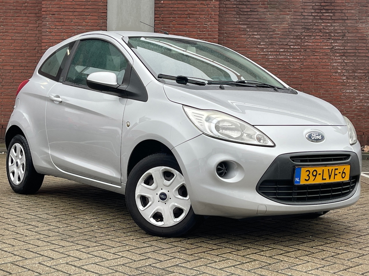 Ford Ka - 1.2 Cool&Sound|AIRCO|STUURBEKR.|APK|NAP - AutoWereld.nl