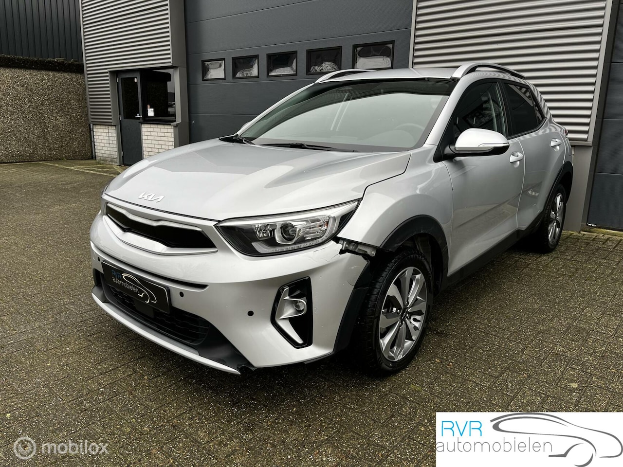 Kia Stonic - 1.0 T-GDi MHEV AUTOMAAT/NAVI/CRUISE/SCHADE - AutoWereld.nl