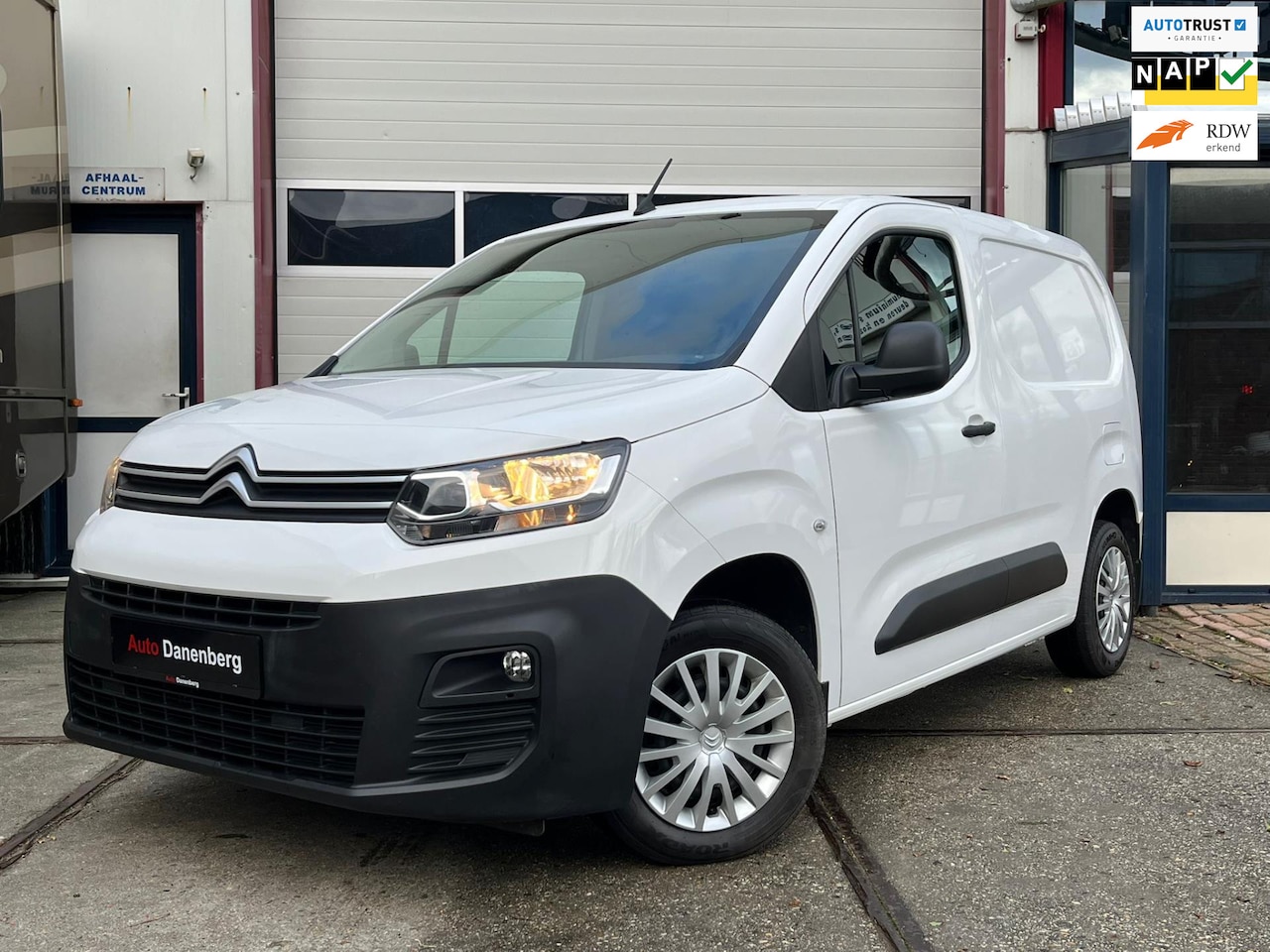 Citroën Berlingo - 1.2 BENZINE 3 PERSOONS APK BTW - AutoWereld.nl