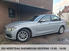 BMW 3-serie - 318i Executive 136PK Automaat / Navigatie / Achteruitrijcamera / Cruise Controle