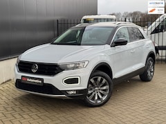 Volkswagen T-Roc - 1.5 TSI DSG Panorama | Camera | ACC | Virtual | Carplay