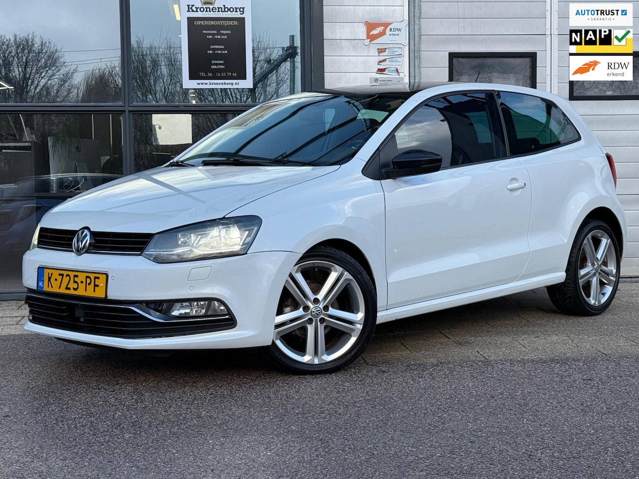 Volkswagen Polo - 1.2 TSI Highline 1.2 TSI Highline, CRUISECR, NAVI, NAP - AutoWereld.nl