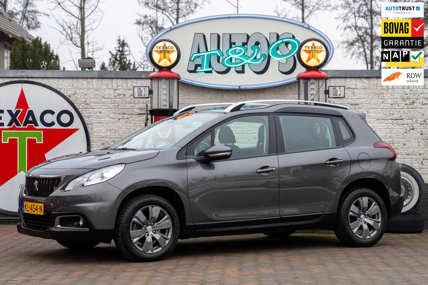 Peugeot 2008 - 1.2 PureTech Active 1e Eig. 30.400 km + NAP - AutoWereld.nl