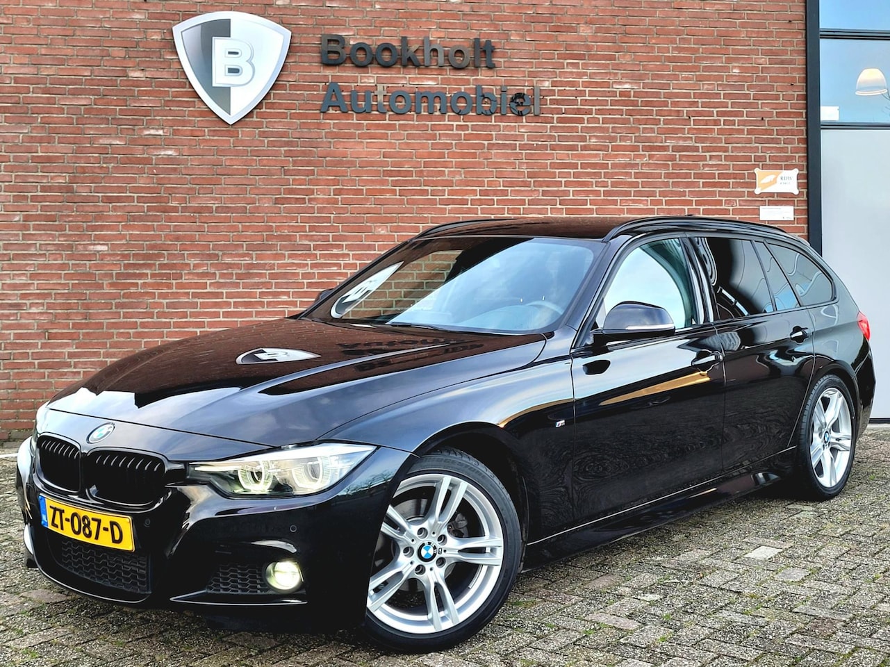 BMW 3-serie Touring - 318i M Sport 318i M-Sport, Leer, HiFi, Winterset optioneel - AutoWereld.nl