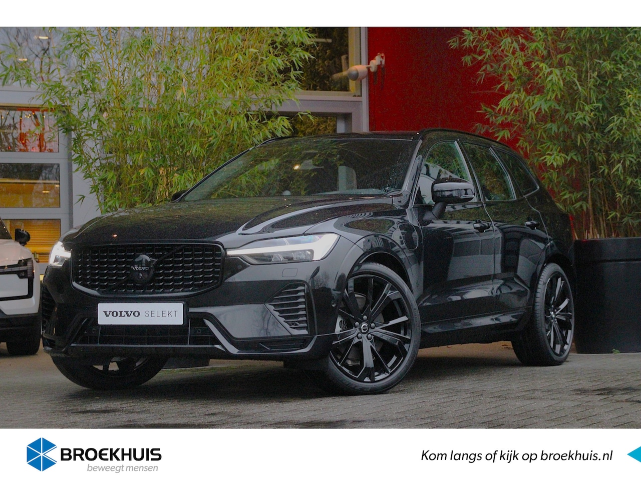 Volvo XC60 - T8 Plug-in hybrid AWD 455pk Ultra Black Edition | Luchtvering | Bowers&Wilkins | Trekhaak - AutoWereld.nl