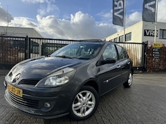 Renault Clio - 1.6-16V Exception