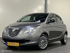 Lancia Y(psilon) - Ypsilon 0.9 TwinAir Silver [ NAP cruise airco LM ]