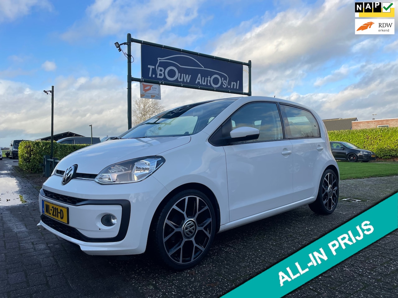 Volkswagen Up! - High Up! |Stoelverw|Cruise|17'GTI wielen| - AutoWereld.nl