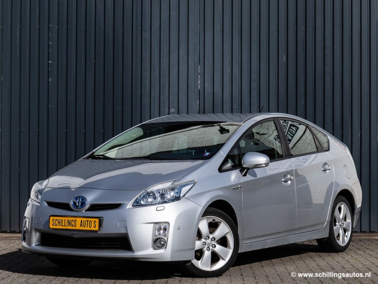 Toyota Prius - 1.8 DYNAMIC Navi Camera HUD Airco-Ecc - AutoWereld.nl