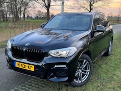 BMW X3 - SDRIVE 18D M SPORT / PANO / 19 INCH / 2E eigenaar / BTW / 74DKM