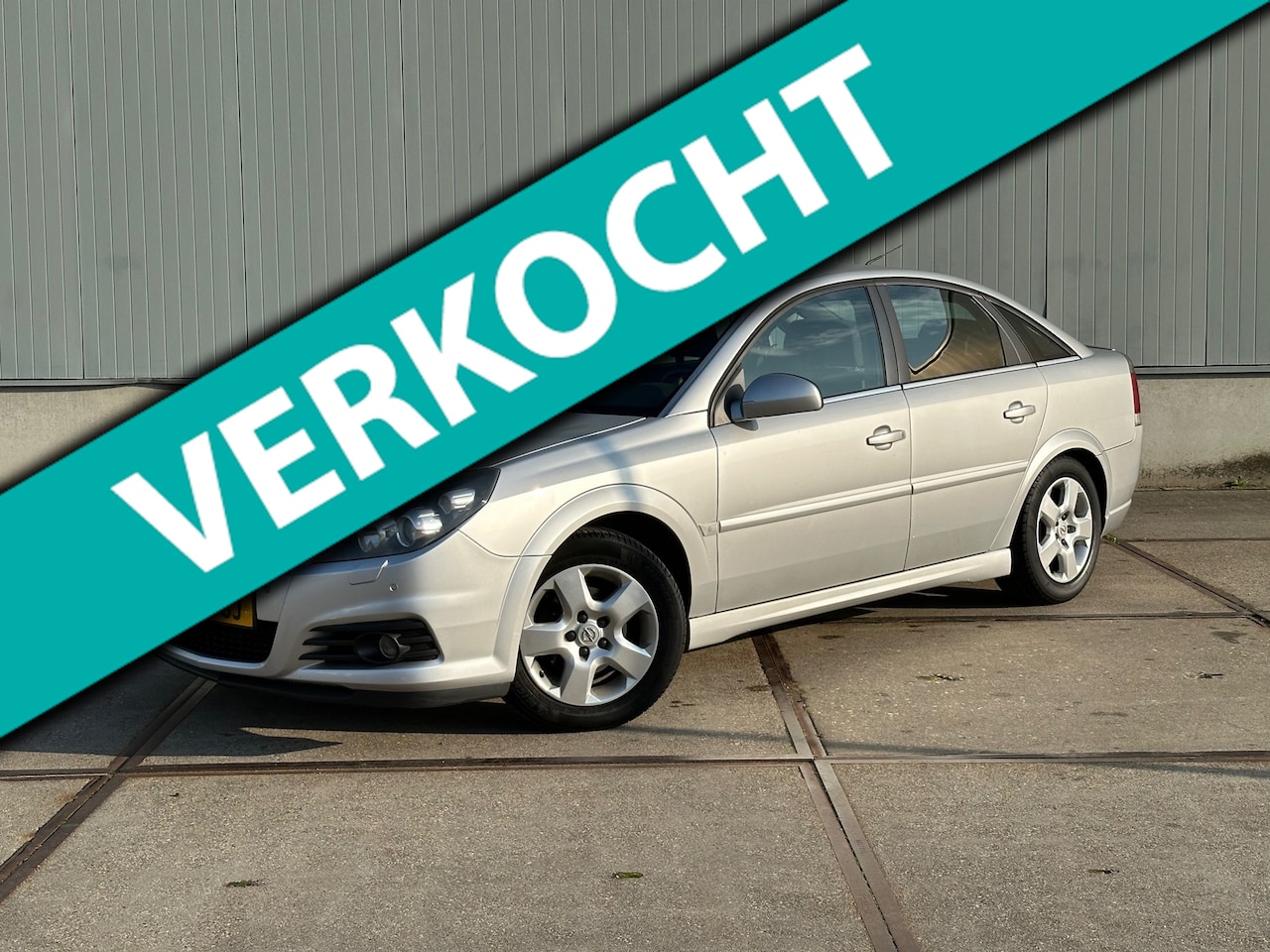 Opel Vectra GTS - 2.2-16V automaat, youngtimer, navi, nieuwe apk! - AutoWereld.nl