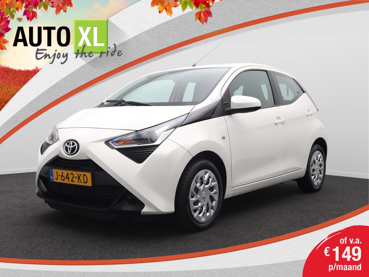 Toyota Aygo - 1.0 VVT-i x-play Carplay Navi LED Bluetooth - AutoWereld.nl