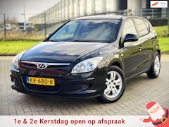 Hyundai i30 - Airco Stoel Verwarming Nieuwe Apk 1.4i Blue Dynamic