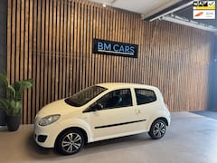 Renault Twingo - 1.2 Authentique | Weinig km NAP| 2e Eig|Nieuwe APK