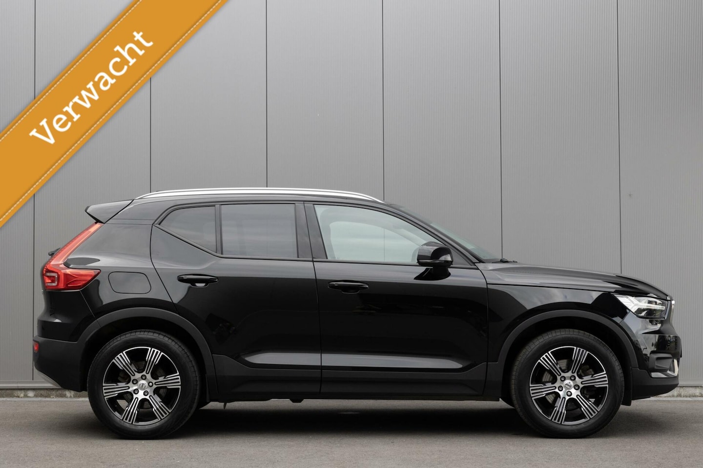 Volvo XC40 - B4 AWD Momentum Pro H/K Audio Trekhaak Camera - AutoWereld.nl