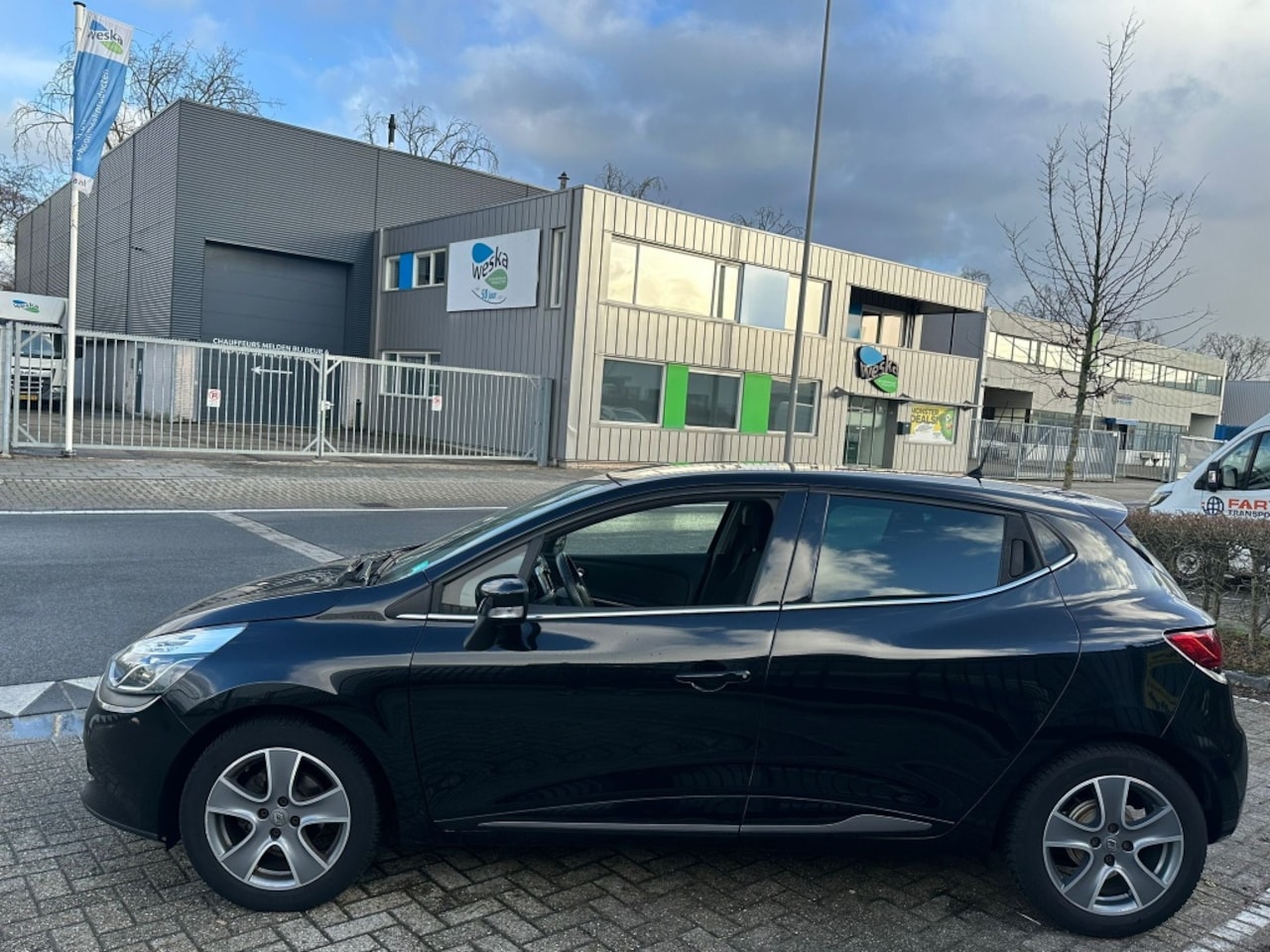 Renault Clio - 1.5 dCi Navigatie|Clima Night&Day - AutoWereld.nl