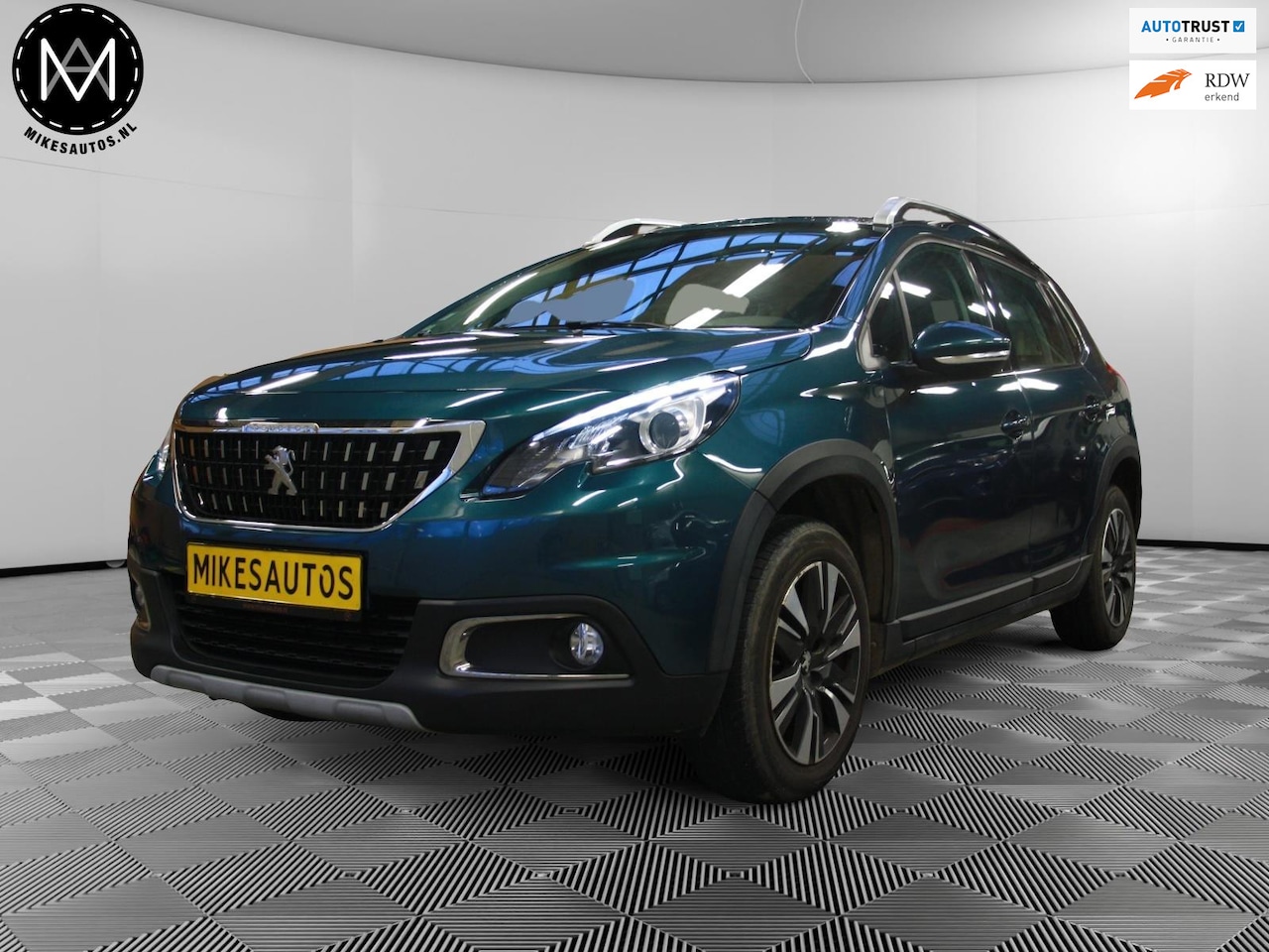 Peugeot 2008 - 1.2 PureTech Nieuwe Distributie +12 Mnd garantie - AutoWereld.nl