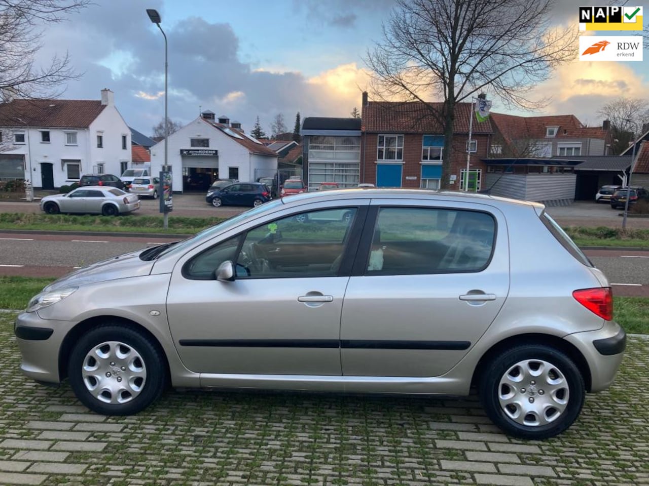 Peugeot 307 - 1.6-16V XT | Facelift uit 2006 | 203.719 KM - NAP | Incl.Nieuwe APK. - AutoWereld.nl