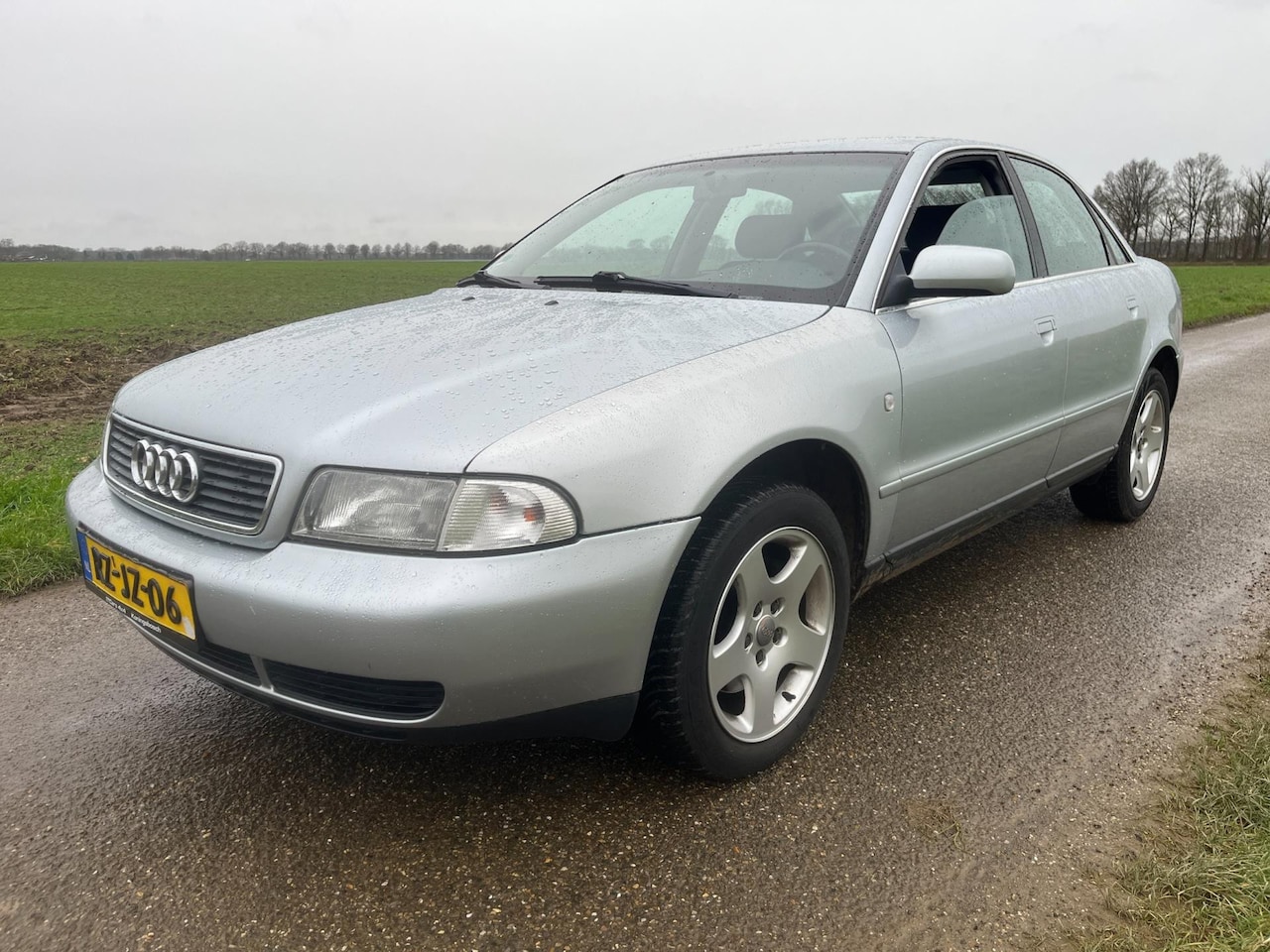 Audi A4 Limousine - 2.6 Comfort | uniek| - AutoWereld.nl