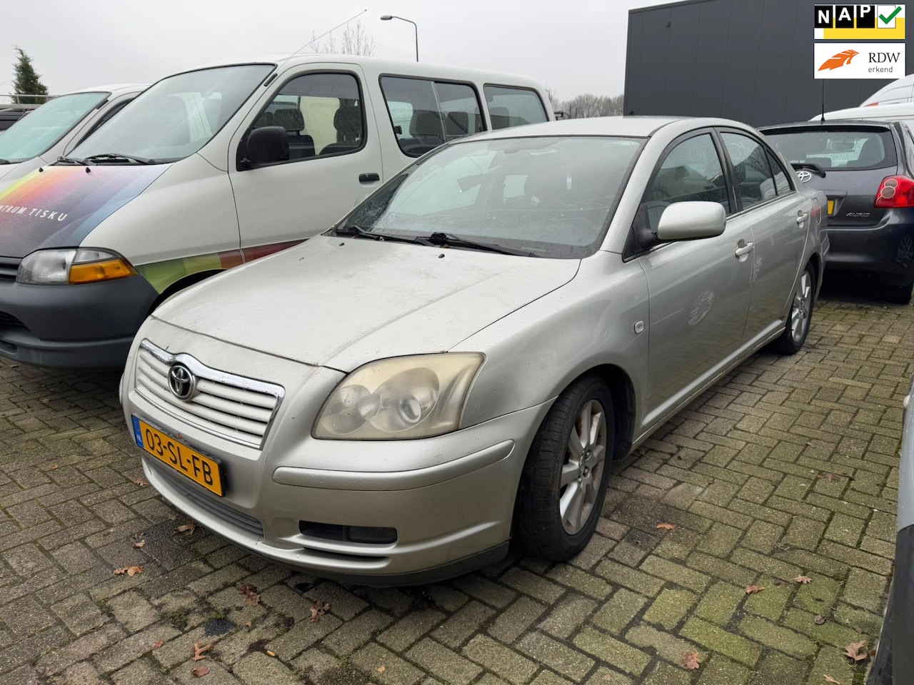 Toyota Avensis - 1.8 VVTi Linea Luna MOTOR KAPOT - AutoWereld.nl