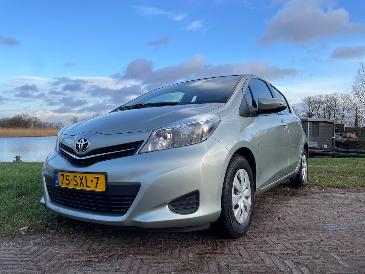 Toyota Yaris - 1.0 VVT-i Aspiration - AutoWereld.nl