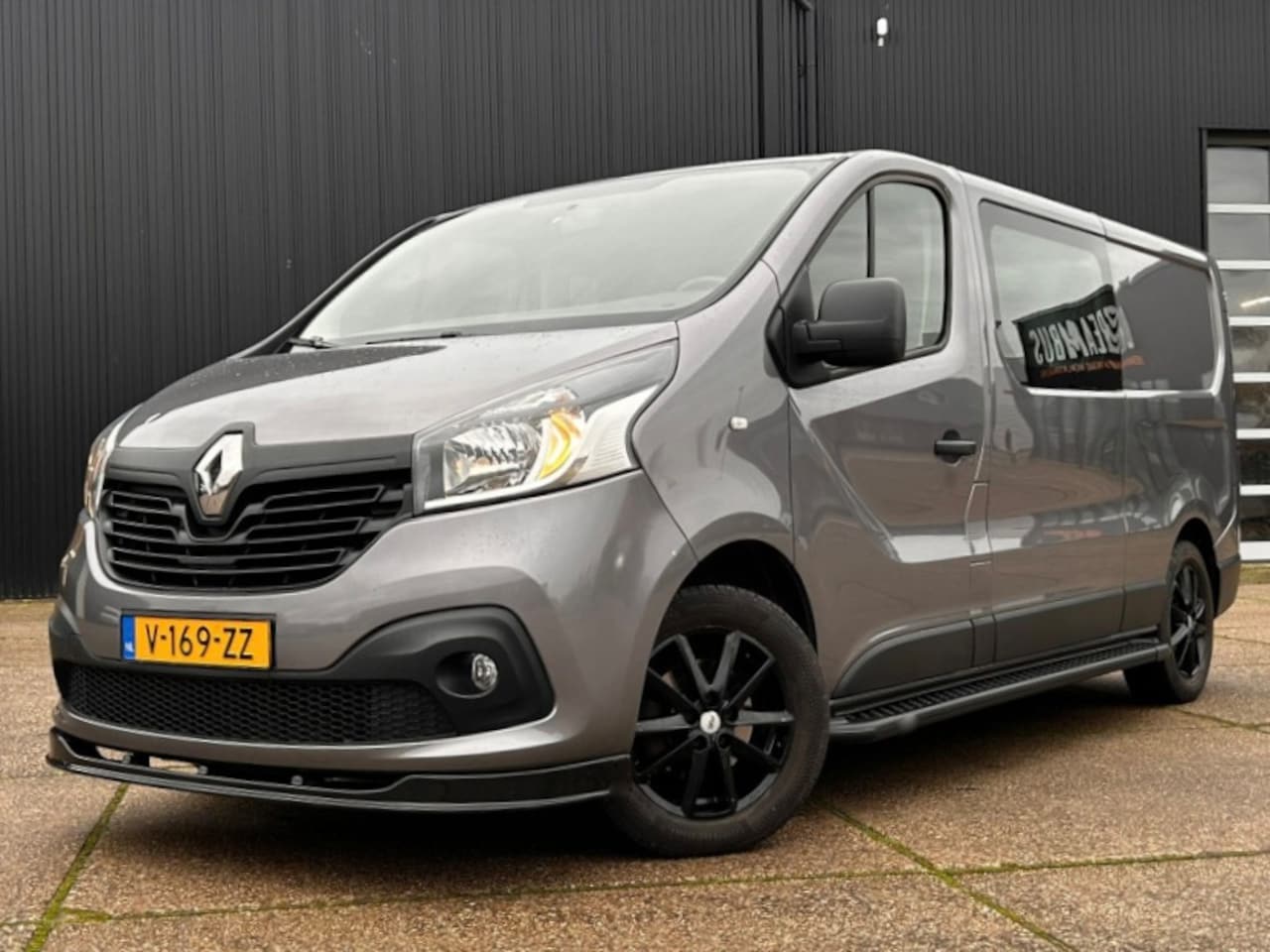 Renault Trafic - 1.6 dCi 125pk L2H1 DC Formula Work Edition | Dubbel cabine | Trekhaak | Navigatie | - AutoWereld.nl