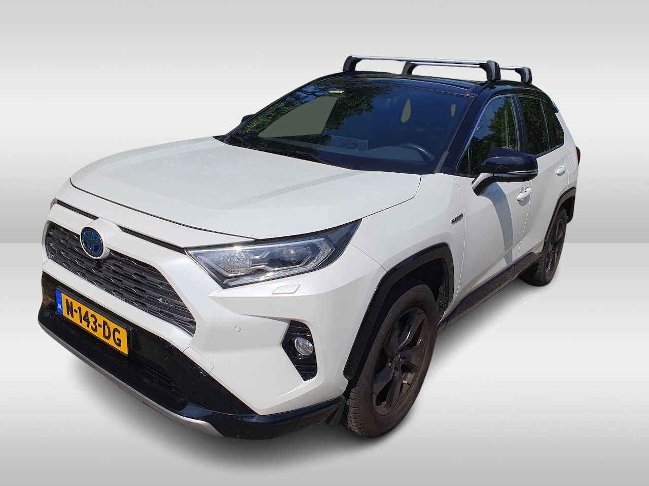 Toyota RAV4 - 2.5 Hybrid AWD Business Intro / Trekhaak / Panoramadak / Camera / Leder&Alcantara / 18'' / - AutoWereld.nl