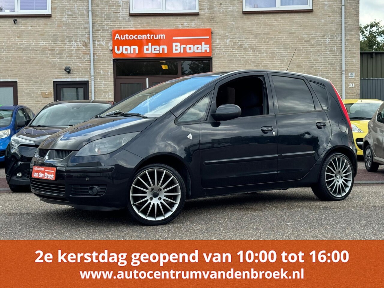 Mitsubishi Colt - 1.3 Invite+ 5Drs Airco Elec Pakket Lmv Trekhaak Nw Apk - AutoWereld.nl