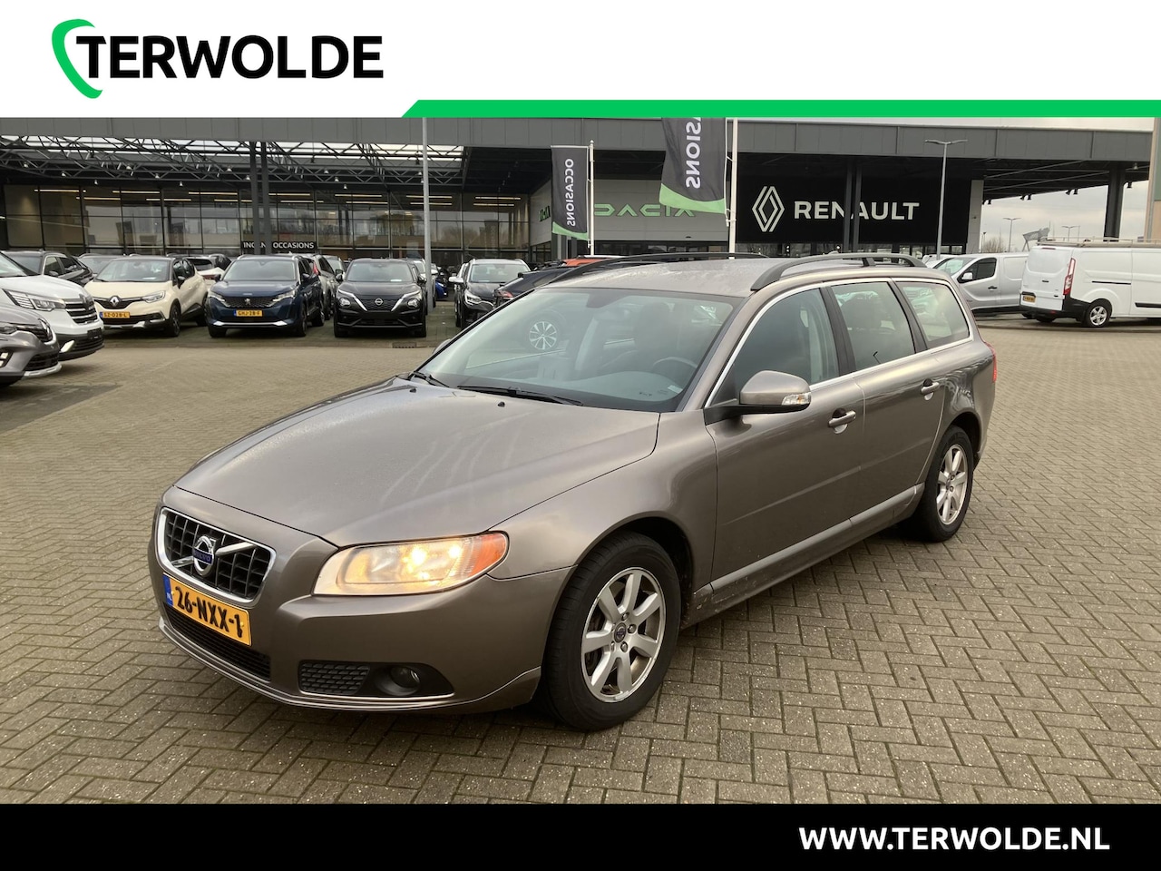 Volvo V70 - 2.0T Kinetic 203 PK | Trekhaak | - AutoWereld.nl