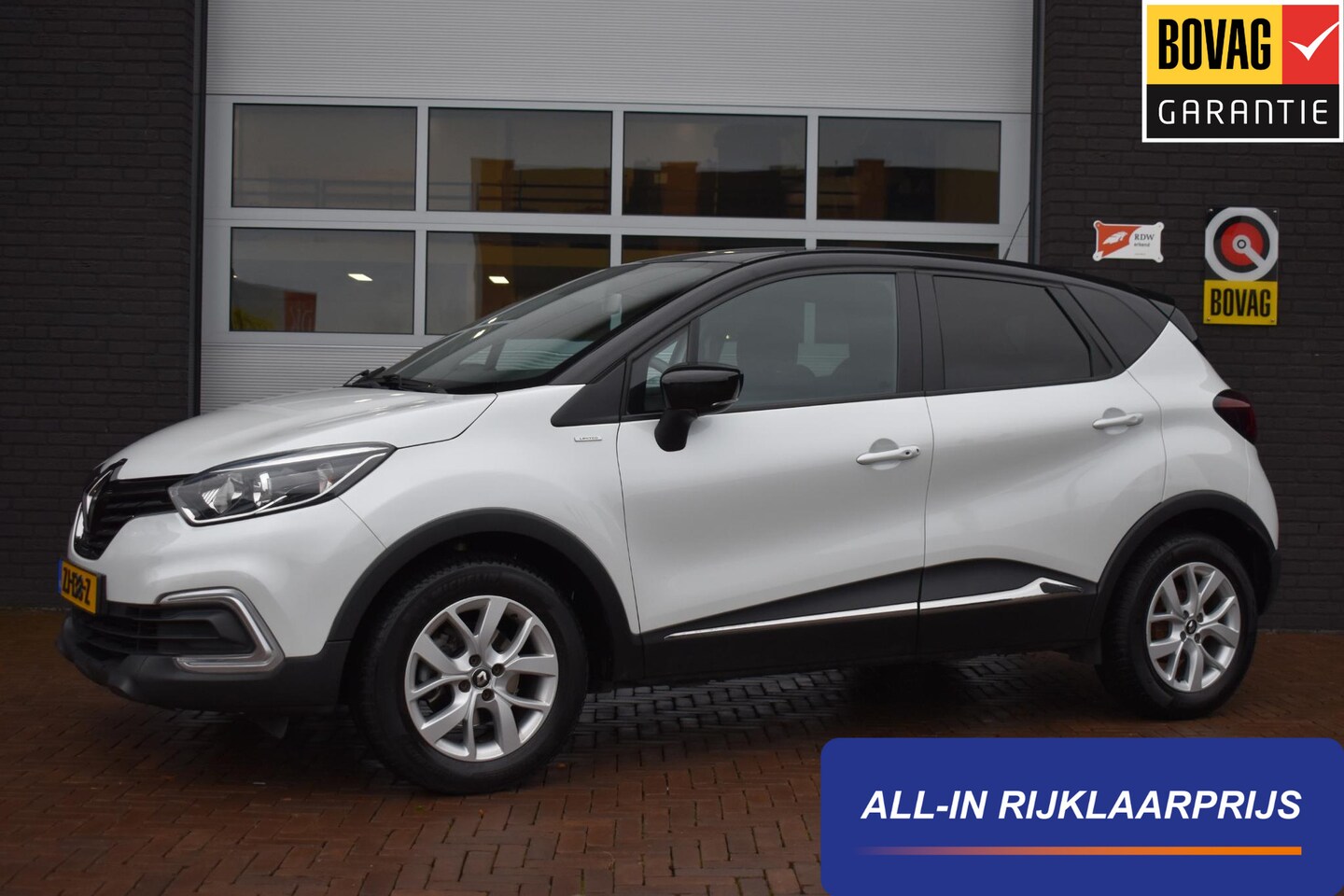 Renault Captur - 1.2 TCe 120PK Aut. Limited | Navi | PDC | Incl. garantie - AutoWereld.nl