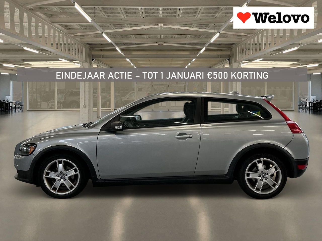 Volvo C30 - 1.8 Sport Netjes onderhouden, leder interieur, trekhaak,... - AutoWereld.nl