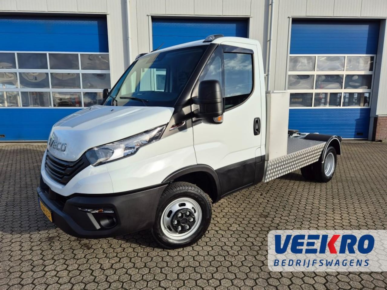 Iveco Daily - BE trekker 4 TON, 3 Liter motor, 8052 KG totaalgewicht - AutoWereld.nl