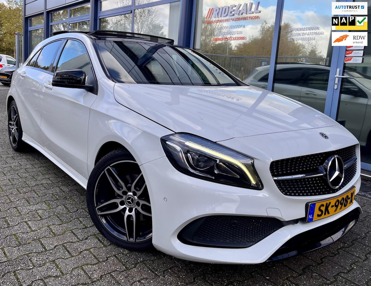 Mercedes-Benz A-klasse - 160 AMG-Line/PANO/CAMERA/NAVI/LED/STOELVW!!! - AutoWereld.nl