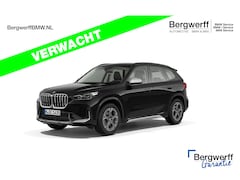 BMW X1 - sDrive18i xLine - Stoelverwarming - Adaptive LED - Comfort Access - Camera